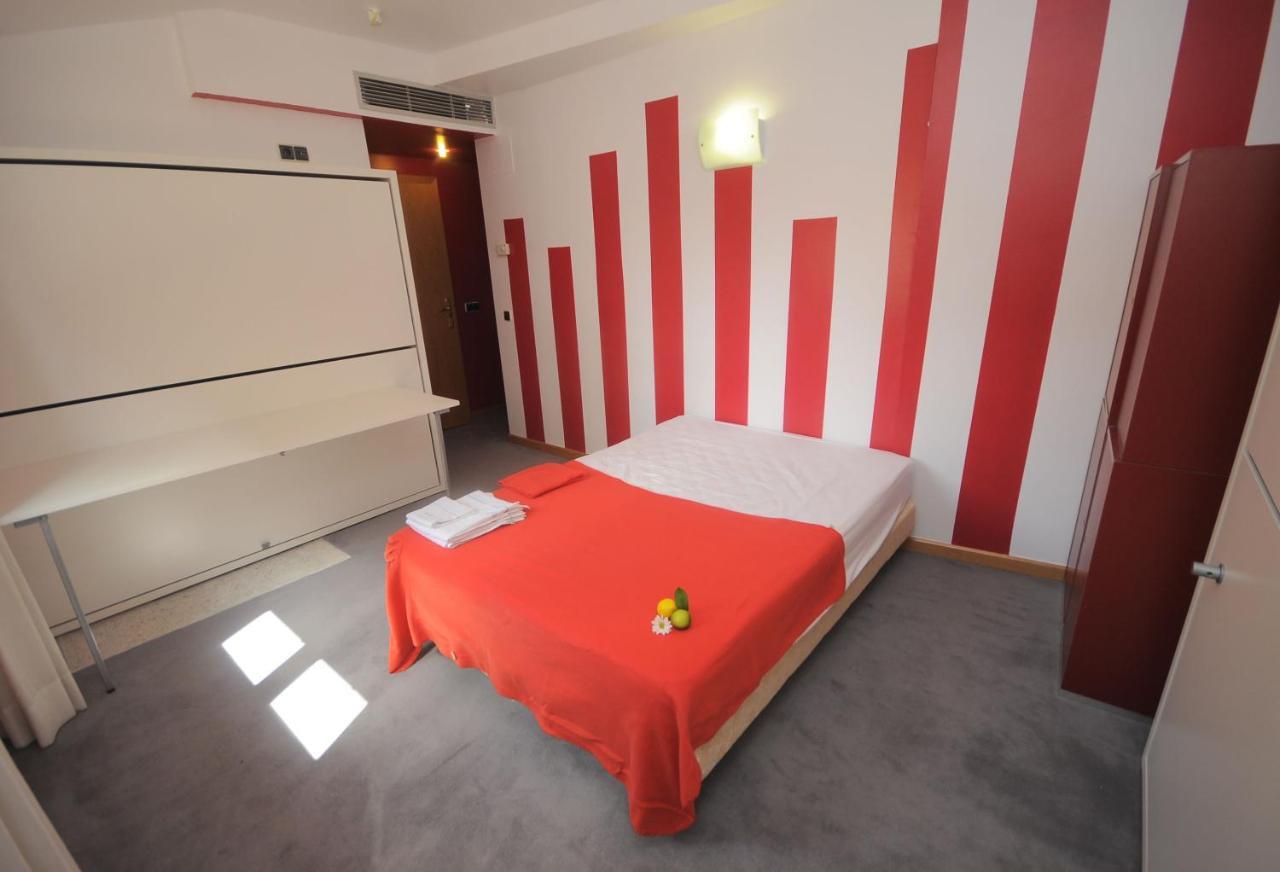 Single Room,917291308:JPEG
