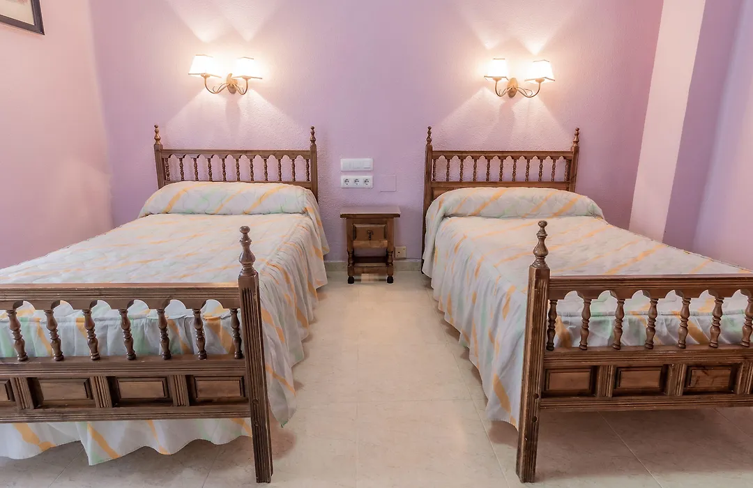 Pensión Virginia by Vivere Stays-1