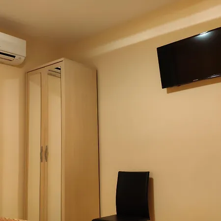 Hostal Hispanico I-3